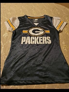 Team Apparel: Greenbay Packers Jersey Size Small